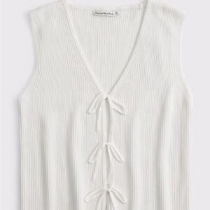 Like New Abercrombie & Fitch Cotton Tie-Front White V-Neck Sweater - Size Medium